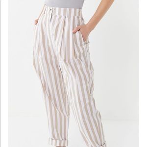 URBAN OUTFITTERS Percy Pleated High- Rise Pants